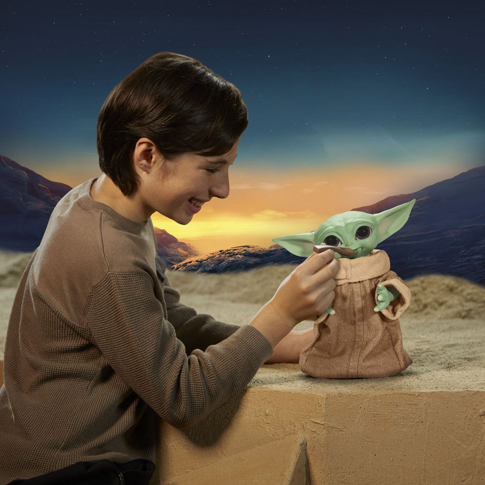 Star Wars The Mandalorian Interactive Figure Galactic Snackin' Grogu 23 cm